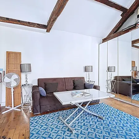 Charming 2-room In Le Marais Appartement Parijs