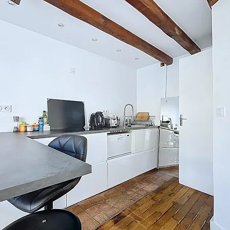Charming 2-room In Le Marais